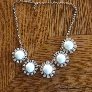White and diamond floral necklace